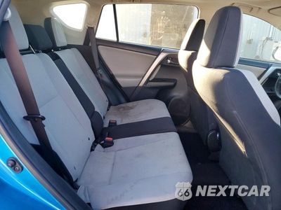 Zdjęcie 11 z 13 samochodu: 2018 TOYOTA RAV4 XLE VIN:JTMWFREV9JD132122 - miniatura