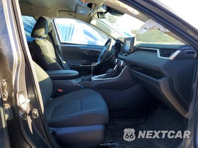 Zdjęcie 7 z 13 samochodu: 2020 TOYOTA RAV4 LE VIN:2T3F1RFV4LC124711 - miniatura