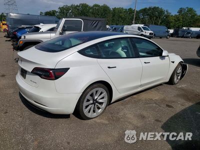 Trzecie zdjęcie samochodu z tyłu: 2021 TESLA MODEL 3 VIN:5YJ3E1EB9MF063507 - miniatura