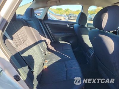 Zdjęcie 10 z 12 samochodu: 2018 NISSAN SENTRA SV VIN:3N1AB7AP8JY286399 - miniatura