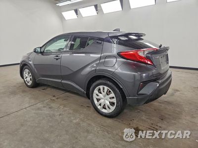 Drugie zdjęcie samochodu z przodu: 2021 TOYOTA C-HR LE VIN:NMTKHMBX3MR122520 - miniatura