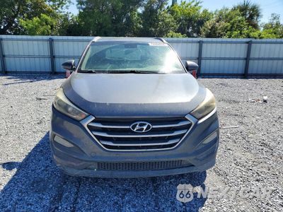 Piąte zdjęcie samochodu w środku: 2017 HYUNDAI TUCSON SE VIN:KM8J3CA4XHU497654 - miniatura