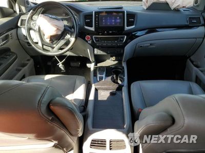 Zdjęcie 8 z 13 samochodu: 2016 HONDA PILOT TOURING VIN:5FNYF5H92GB009540 - miniatura