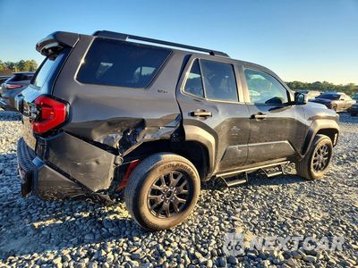 Trzecie zdjęcie samochodu z tyłu: 2026 TOYOTA 4RUNNER SR5 VIN:JTEVA5BRXT5085587 - miniatura