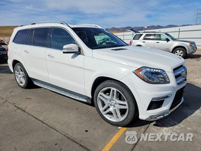 Czwarte zdjęcie samochodu z boku: 2016 MERCEDES-BENZ GL 550 4MATIC VIN:4JGDF7DE2GA667473 - miniatura