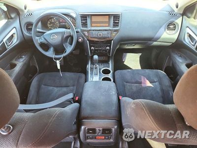 Zdjęcie 8 z 13 samochodu: 2016 NISSAN PATHFINDER S VIN:5N1AR2MN3GC671694 - miniatura