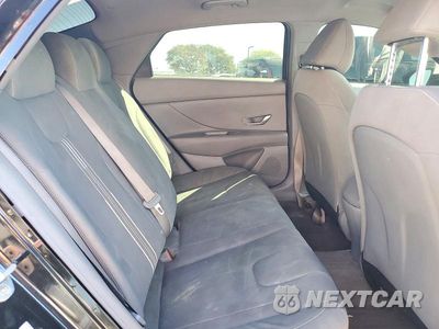 Zdjęcie 10 z 12 samochodu: 2022 HYUNDAI ELANTRA SEL VIN:KMHLM4AGXNU241676 - miniatura