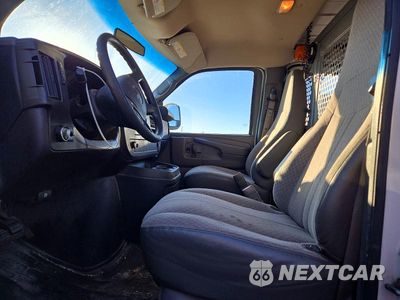 Zdjęcie 7 z 12 samochodu: 2014 GMC SAVANA G2500 VIN:1GTW7FCA4E1912256 - miniatura