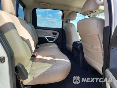 Zdjęcie 10 z 12 samochodu: 2021 NISSAN TITAN SV VIN:1N6AA1ED6MN502486 - miniatura