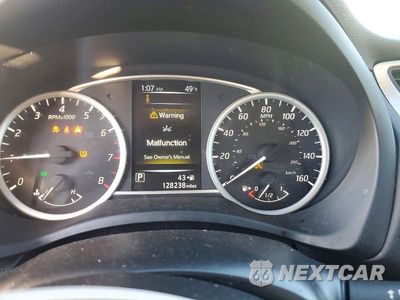 Zdjęcie 9 z 12 samochodu: 2018 NISSAN SENTRA S VIN:3N1AB7AP8JY315108 - miniatura