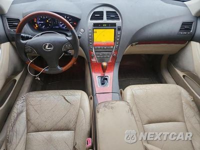 Zdjęcie 8 z 12 samochodu: 2012 LEXUS ES 350 VIN:JTHBK1EG7C2504843 - miniatura