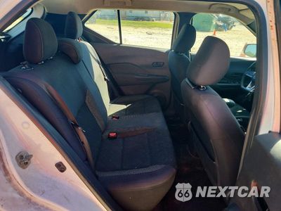 Zdjęcie 10 z 13 samochodu: 2019 NISSAN KICKS S VIN:3N1CP5CU4KL518965 - miniatura
