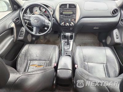 Zdjęcie 8 z 14 samochodu: 2005 TOYOTA RAV4 BASE VIN:JTEHD20V756023273 - miniatura