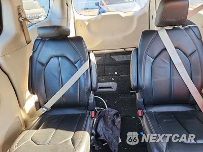 Zdjęcie 10 z 13 samochodu: 2017 CHRYSLER PACIFICA TOURING L VIN:2C4RC1BG7HR532782 - miniatura