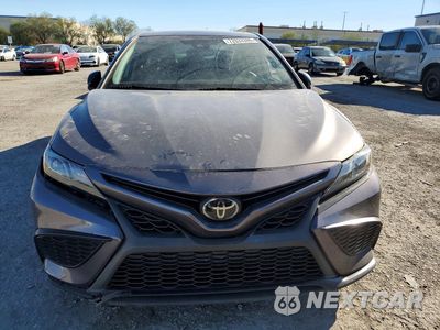 Piąte zdjęcie samochodu w środku: 2023 TOYOTA CAMRY SE VIN:4T1S11AK7PU186372 - miniatura