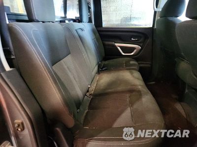 Zdjęcie 10 z 12 samochodu: 2019 NISSAN TITAN SV VIN:1N6AA1EJ4KN527695 - miniatura