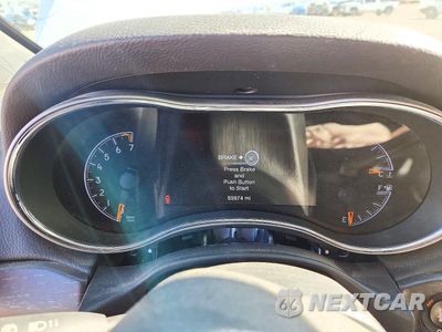 Zdjęcie 9 z 14 samochodu: 2018 JEEP GRAND CHEROKEE LAREDO VIN:1C4RJFAG3JC311019 - miniatura