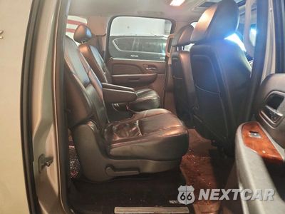 Zdjęcie 11 z 13 samochodu: 2009 CHEVROLET SUBURBAN K1500 LTZ VIN:1GNFK36359R199764 - miniatura