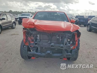 Piąte zdjęcie samochodu w środku: 2025 NISSAN FRONTIER PRO-4X VIN:1N6ED1EK6SN624074 - miniatura