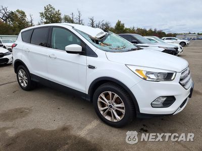 Czwarte zdjęcie samochodu z boku: 2019 FORD ESCAPE SE VIN:1FMCU9GD9KUB91438 - miniatura