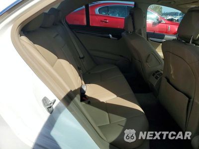 Zdjęcie 10 z 12 samochodu: 2013 MERCEDES-BENZ C 300 4MATIC VIN:WDDGF8AB6DG130704 - miniatura