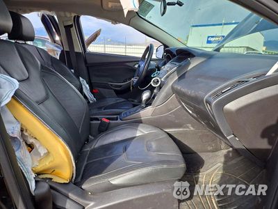Zdjęcie 7 z 12 samochodu: 2016 FORD FOCUS SE VIN:1FADP3K20GL316168 - miniatura
