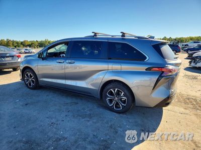 Drugie zdjęcie samochodu z przodu: 2026 TOYOTA SIENNA PLATINUM 7-PASSENGER VIN:5TDESKFC2TS238401 - miniatura