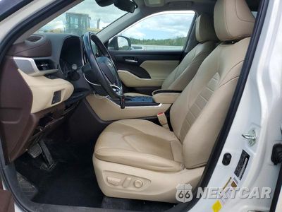 Zdjęcie 7 z 13 samochodu: 2020 TOYOTA HIGHLANDER XLE VIN:5TDHZRAH3LS023095 - miniatura