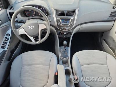 Zdjęcie 8 z 12 samochodu: 2017 HYUNDAI ACCENT SE VIN:KMHCT4AE1HU288570 - miniatura