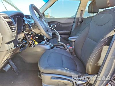 Zdjęcie 7 z 13 samochodu: 2016 KIA SOUL + VIN:KNDJP3A56G7388204 - miniatura