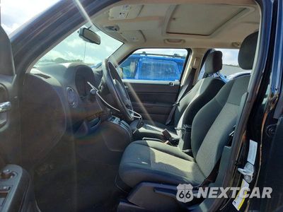 Zdjęcie 7 z 13 samochodu: 2016 JEEP PATRIOT LATITUDE VIN:1C4NJRFB2GD581164 - miniatura