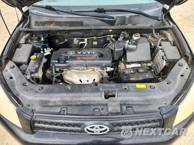 Zdjęcie 12 z 13 samochodu: 2006 TOYOTA RAV4 BASE VIN:JTMBD33V865024953 - miniatura