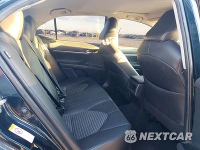 Zdjęcie 10 z 12 samochodu: 2018 TOYOTA CAMRY SE VIN:4T1B11HK0JU567736 - miniatura