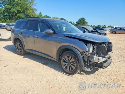 Czwarte zdjęcie samochodu z boku: 2023 NISSAN PATHFINDER SV VIN:5N1DR3BC5PC244179 - miniatura