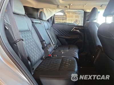 Zdjęcie 11 z 13 samochodu: 2024 MITSUBISHI OUTLANDER SEL VIN:JA4J3WA8XRZ084009 - miniatura
