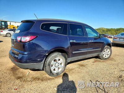 Trzecie zdjęcie samochodu z tyłu: 2015 CHEVROLET TRAVERSE LS VIN:1GNKRFED8FJ364108 - miniatura