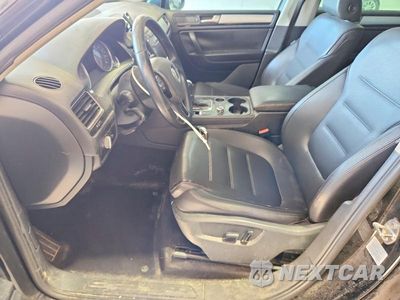 Zdjęcie 7 z 13 samochodu: 2013 VOLKSWAGEN TOUAREG V6 VIN:WVGEF9BP4DD001827 - miniatura