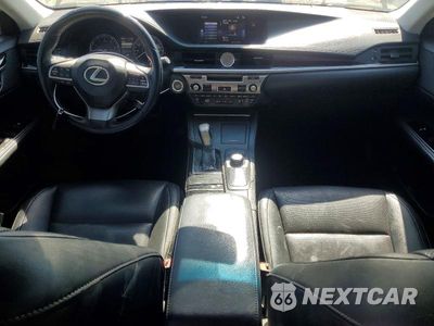 Zdjęcie 8 z 13 samochodu: 2016 LEXUS ES 350 VIN:58ABK1GG4GU029357 - miniatura