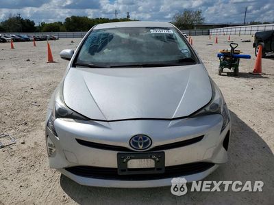 Piąte zdjęcie samochodu w środku: 2016 TOYOTA PRIUS THREE TOURING VIN:JTDKARFU0G3001811 - miniatura