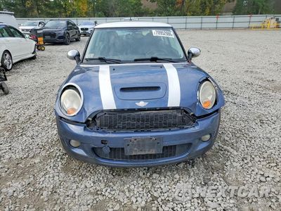 Piąte zdjęcie samochodu w środku: 2010 MINI COOPER S VIN:WMWMF7C56ATX44358 - miniatura