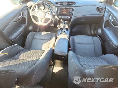 Zdjęcie 8 z 13 samochodu: 2018 NISSAN ROGUE S VIN:KNMAT2MV3JP502720 - miniatura