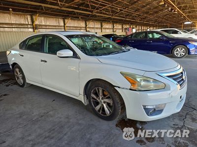 Czwarte zdjęcie samochodu z boku: 2015 NISSAN ALTIMA 2.5 SV VIN:1N4AL3AP1FC268352 - miniatura