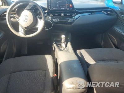 Zdjęcie 8 z 13 samochodu: 2019 TOYOTA C-HR LE VIN:NMTKHMBX7KR073528 - miniatura
