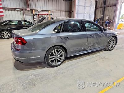 Trzecie zdjęcie samochodu z tyłu: 2018 VOLKSWAGEN PASSAT S VIN:1VWAA7A39JC009182 - miniatura