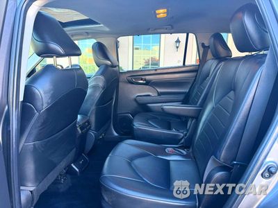 Zdjęcie 12 z 15 samochodu: 2021 TOYOTA HIGHLANDER XLE VIN:5TDGZRBH1MS557448 - miniatura