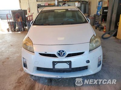 Piąte zdjęcie samochodu w środku: 2011 TOYOTA PRIUS THREE VIN:JTDKN3DU0B0296620 - miniatura