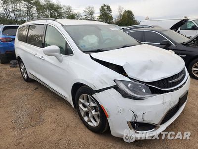 Czwarte zdjęcie samochodu z boku: 2017 CHRYSLER PACIFICA TOURING L VIN:2C4RC1BG0HR803617 - miniatura