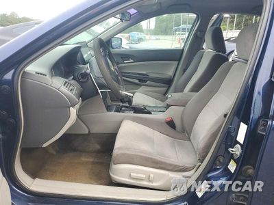 Zdjęcie 7 z 12 samochodu: 2009 HONDA ACCORD LXP VIN:1HGCP264X9A170955 - miniatura