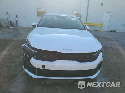 Piąte zdjęcie samochodu w środku: 2026 KIA K5 LXS VIN:KNAG24J73T5426992 - miniatura