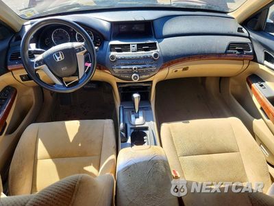 Zdjęcie 8 z 13 samochodu: 2011 HONDA ACCORD EX VIN:1HGCP2F74BA096576 - miniatura